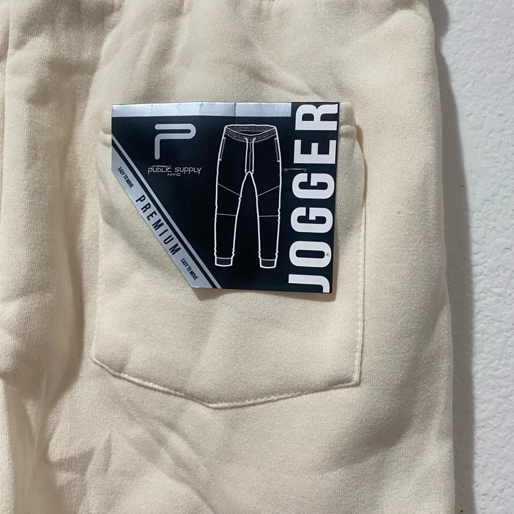 PUBLIC SUPPLY NYC Men's Cream Jogger Pants - Soft Drawstring Sweatpants. Size M
